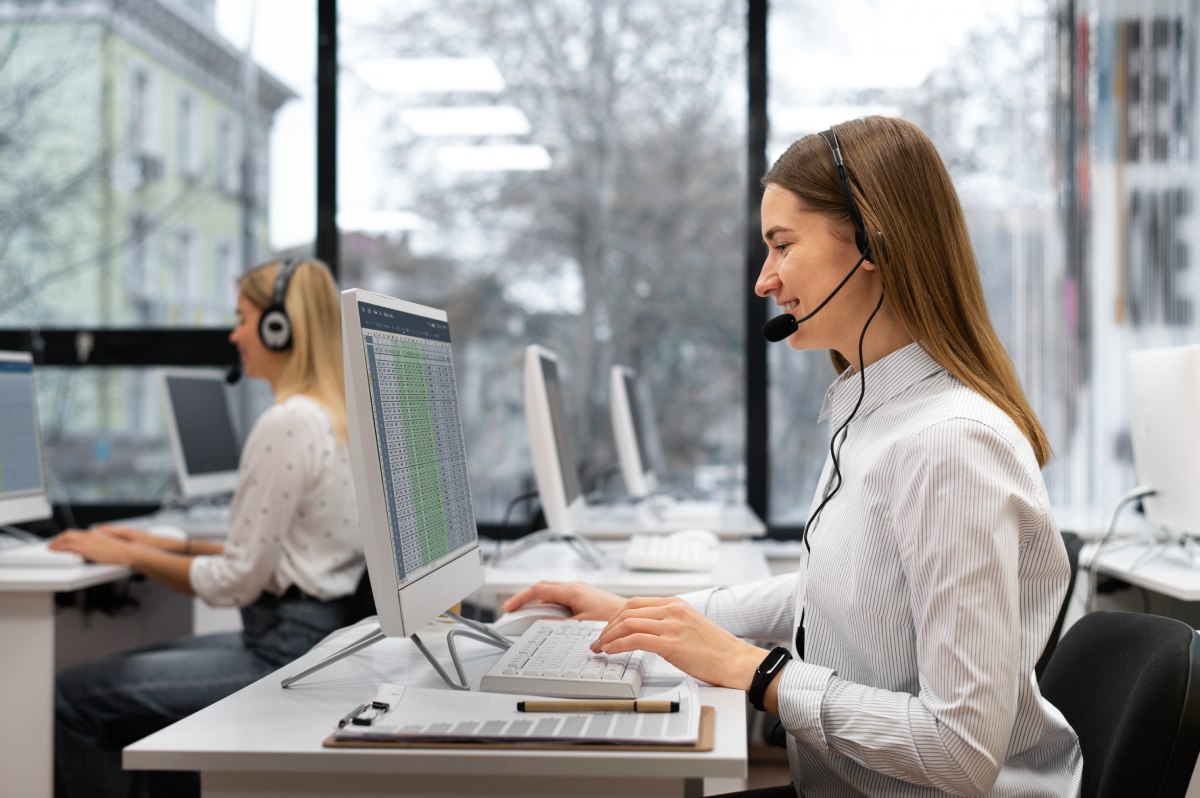 colleagues-working-together-call-center-office-1